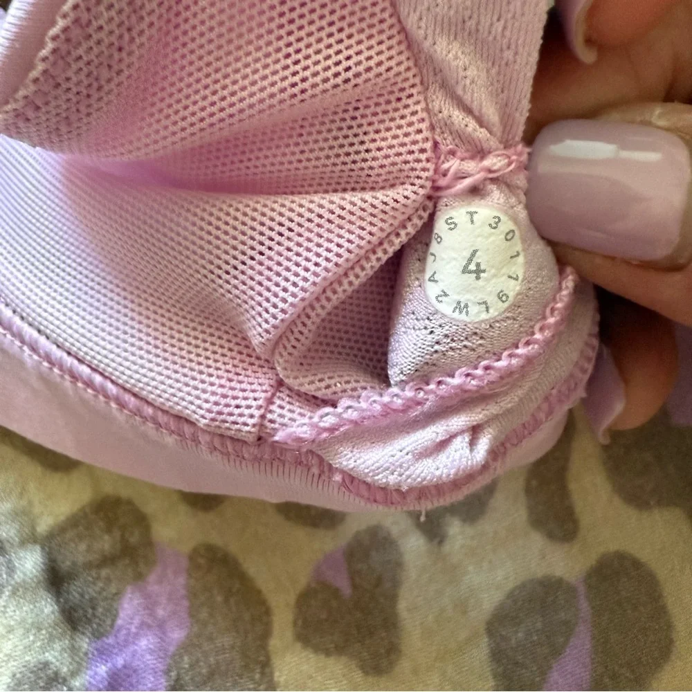 Lululemon Free To Be Serene Bra *C/D cup 🌸 Cherry Blossom Pink